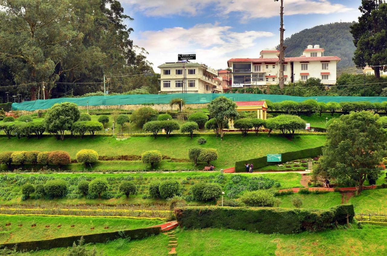 Hotel Al Woodlands Residency 3*